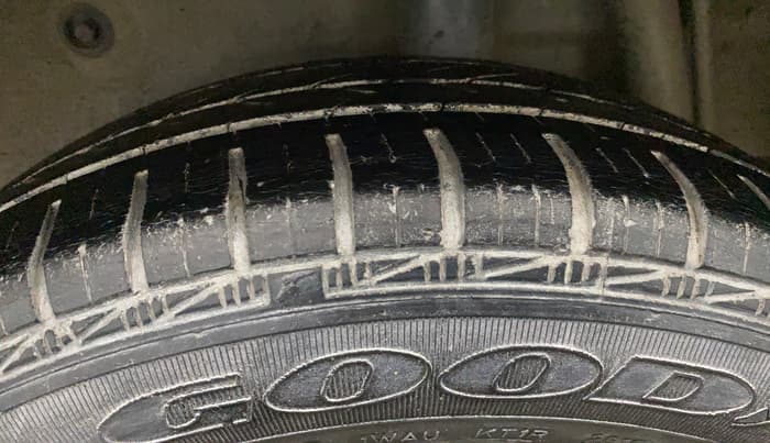 2018 Maruti Celerio ZXI AMT, CNG, Automatic, 45,880 km, Left Rear Tyre Tread
