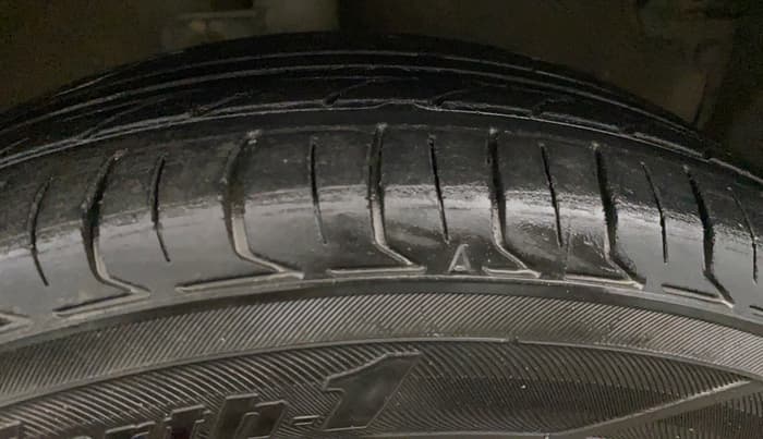 2018 Maruti Celerio ZXI AMT, CNG, Automatic, 45,880 km, Right Front Tyre Tread