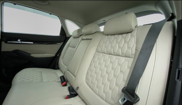 2020 KIA SELTOS HTX AT PETROL, Petrol, Automatic, 22,755 km, Right Side Rear Door Cabin