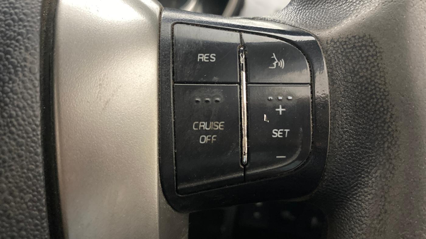 2018 Mahindra XUV500 W7, Diesel, Manual, 1,31,063 km, Adaptive Cruise Control