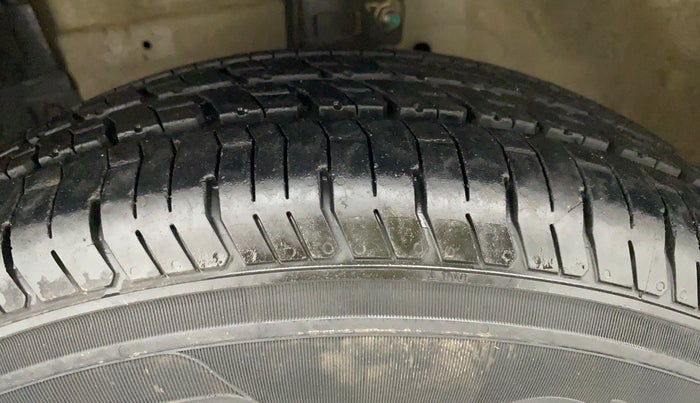 2012 Maruti Swift Dzire VXI, Petrol, Manual, 46,392 km, Left Front Tyre Tread