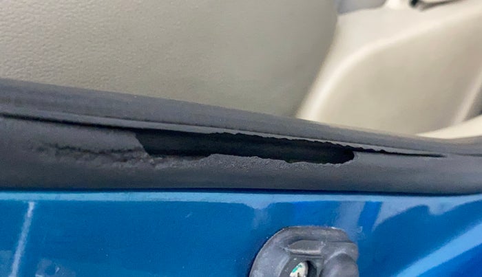 2012 Maruti Swift Dzire VDI, Diesel, Manual, 58,315 km, Driver-side door - Beading has minor damage