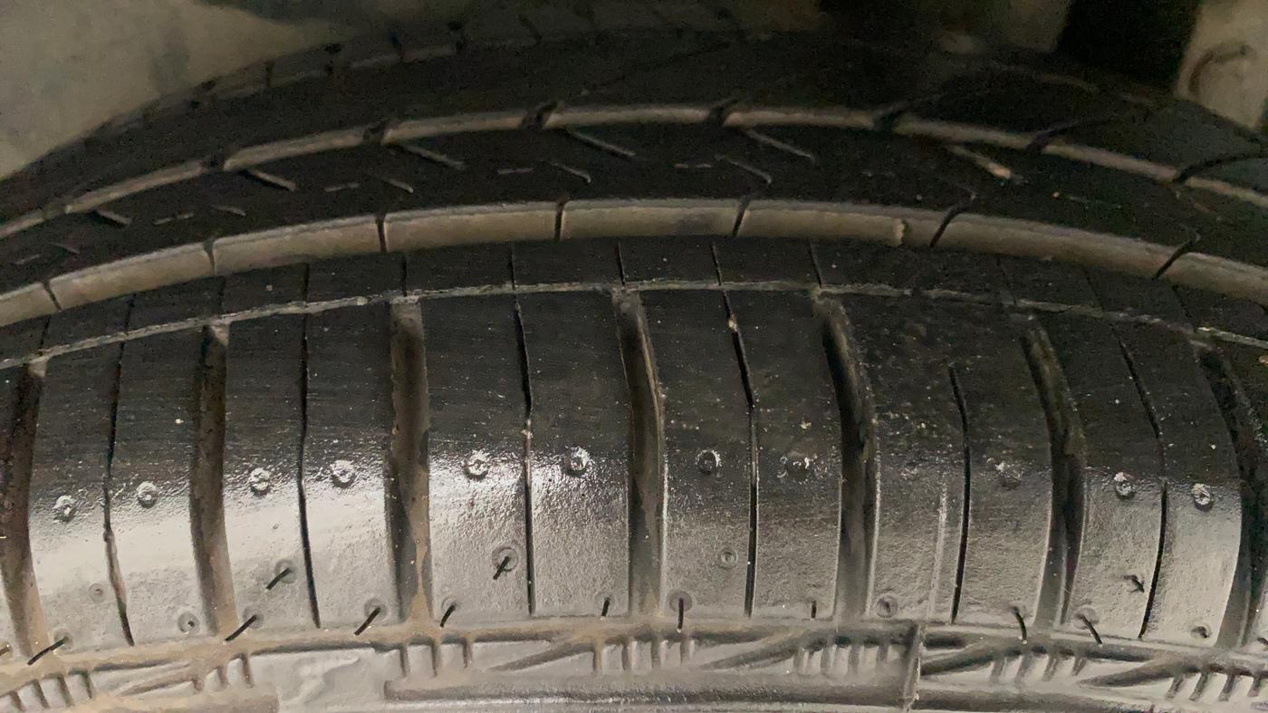 2012 Maruti Swift Dzire VDI, Diesel, Manual, 58,315 km, Left Rear Tyre Tread