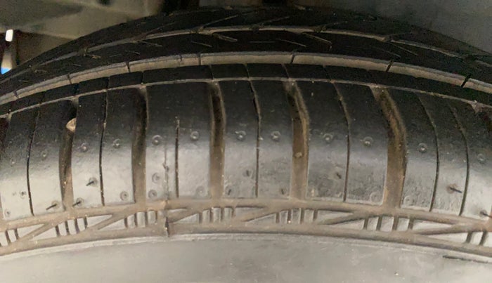 2012 Maruti Swift Dzire VDI, Diesel, Manual, 58,315 km, Right Rear Tyre Tread