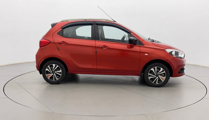 2017 Tata Tiago WIZZ EDITION PETROL, Petrol, Manual, 77,864 km, Right Side View