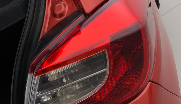 2017 Tata Tiago WIZZ EDITION PETROL, Petrol, Manual, 77,864 km, Right tail light - Minor damage