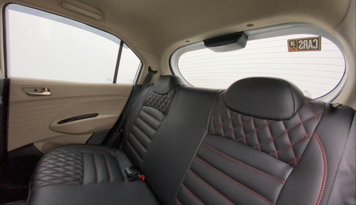 2019 Hyundai NEW SANTRO SPORTZ MT, Petrol, Manual, 7,358 km, Right Side Rear Door Cabin