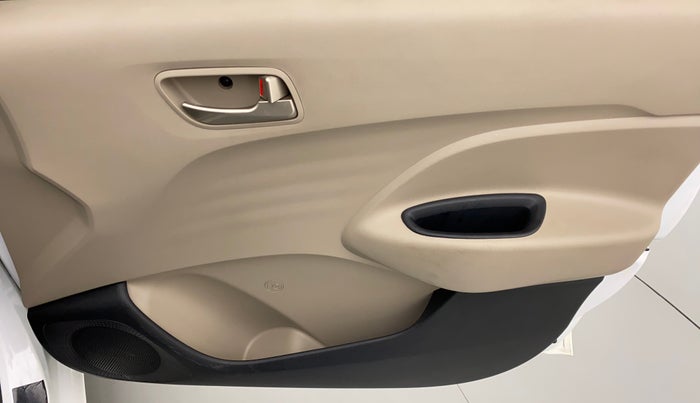 2019 Hyundai NEW SANTRO SPORTZ MT, Petrol, Manual, 7,358 km, Driver Side Door Panels Control