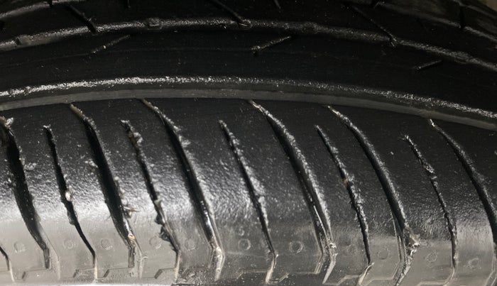 2024 Renault Kiger RXZ MT, Petrol, Manual, 14,005 km, Right Front Tyre Tread