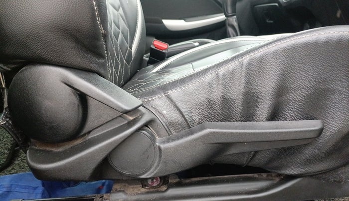 2016 Maruti Baleno ALPHA PETROL 1.2, CNG, Manual, 70,450 km, Driver Side Adjustment Panel