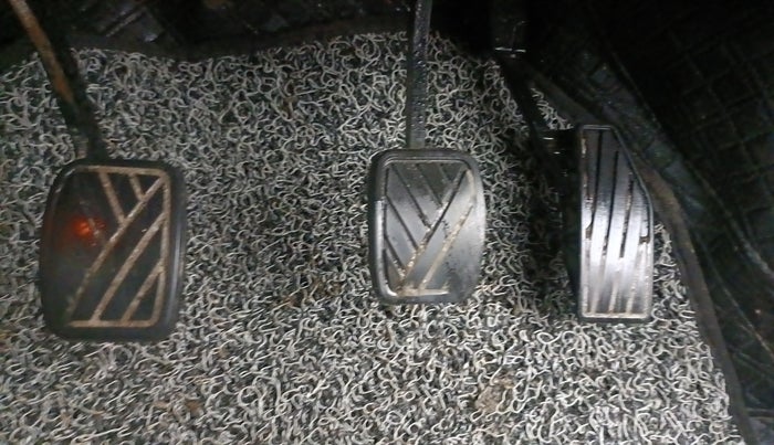 2016 Maruti Baleno ALPHA PETROL 1.2, CNG, Manual, 70,450 km, Pedals