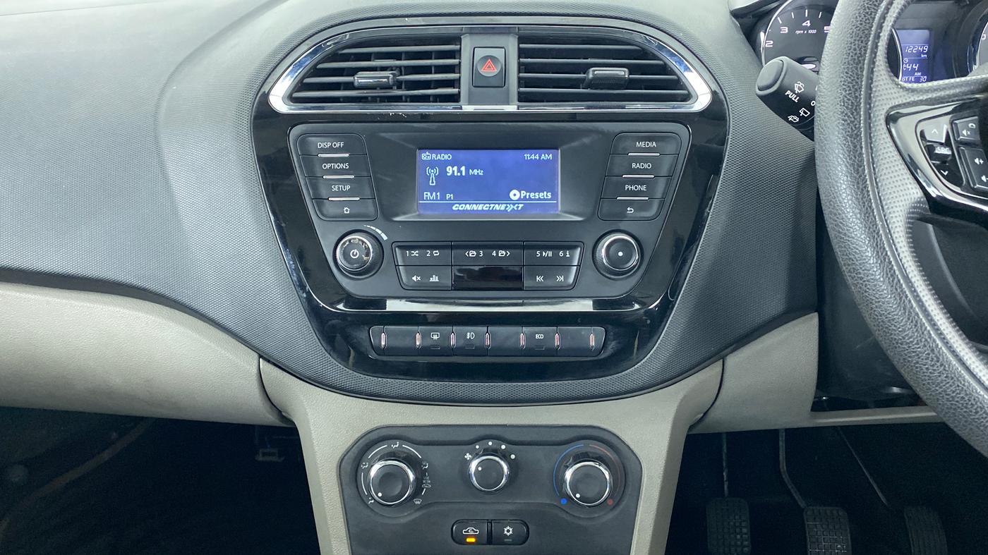 2018 Tata Tiago XZ 1.2 REVOTRON, Petrol, Manual, 12,249 km, Air Conditioner