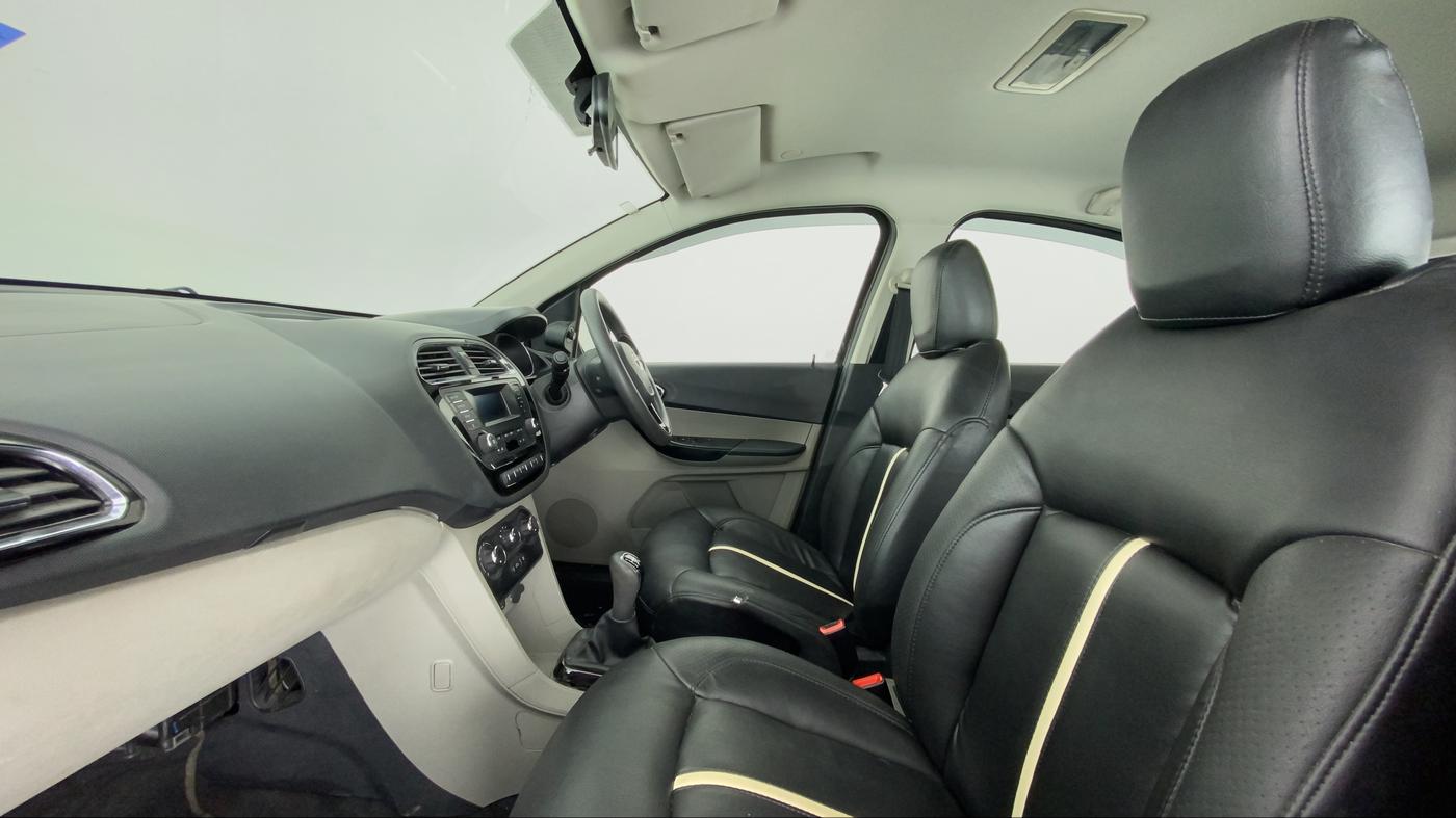 2018 Tata Tiago XZ 1.2 REVOTRON, Petrol, Manual, 12,249 km, Right Side Front Door Cabin