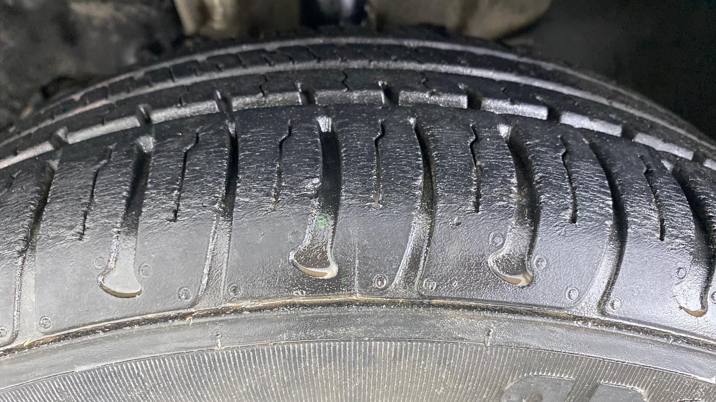 2018 Tata Tiago XZ 1.2 REVOTRON, Petrol, Manual, 12,249 km, Left Front Tyre Tread