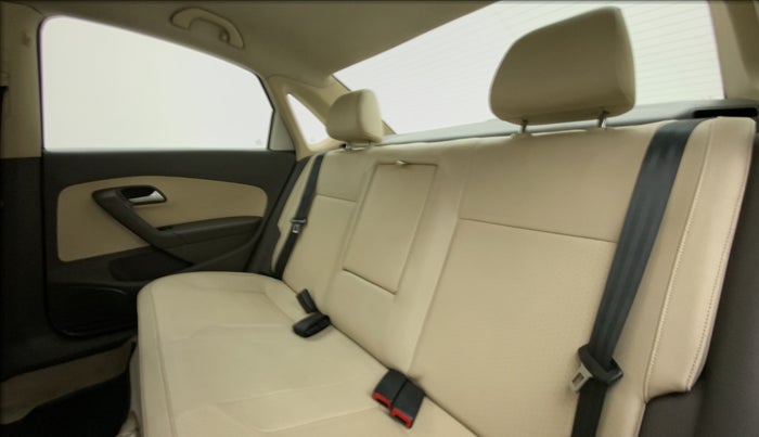 2014 Volkswagen Vento HIGHLINE PETROL, Petrol, Manual, 49,637 km, Right Side Rear Door Cabin