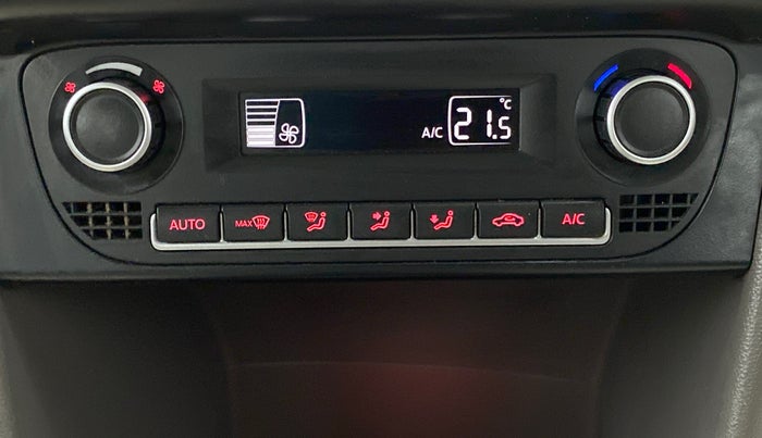 2014 Volkswagen Vento HIGHLINE PETROL, Petrol, Manual, 49,637 km, Automatic Climate Control