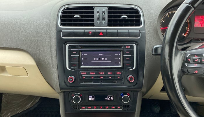 2014 Volkswagen Vento HIGHLINE PETROL, Petrol, Manual, 49,637 km, Air Conditioner