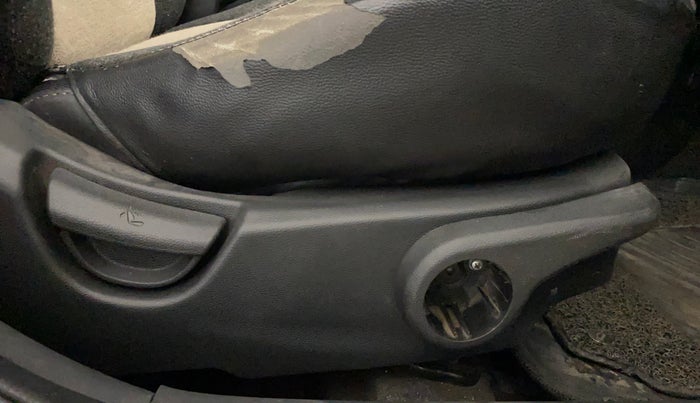 2014 Hyundai Grand i10 ASTA 1.2 KAPPA VTVT, Petrol, Manual, 72,660 km, Driver Side Adjustment Panel