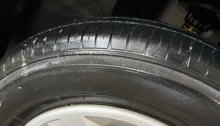 2018 Renault Kwid RXL, Petrol, Manual, 42,920 km, Right Front Tyre Tread