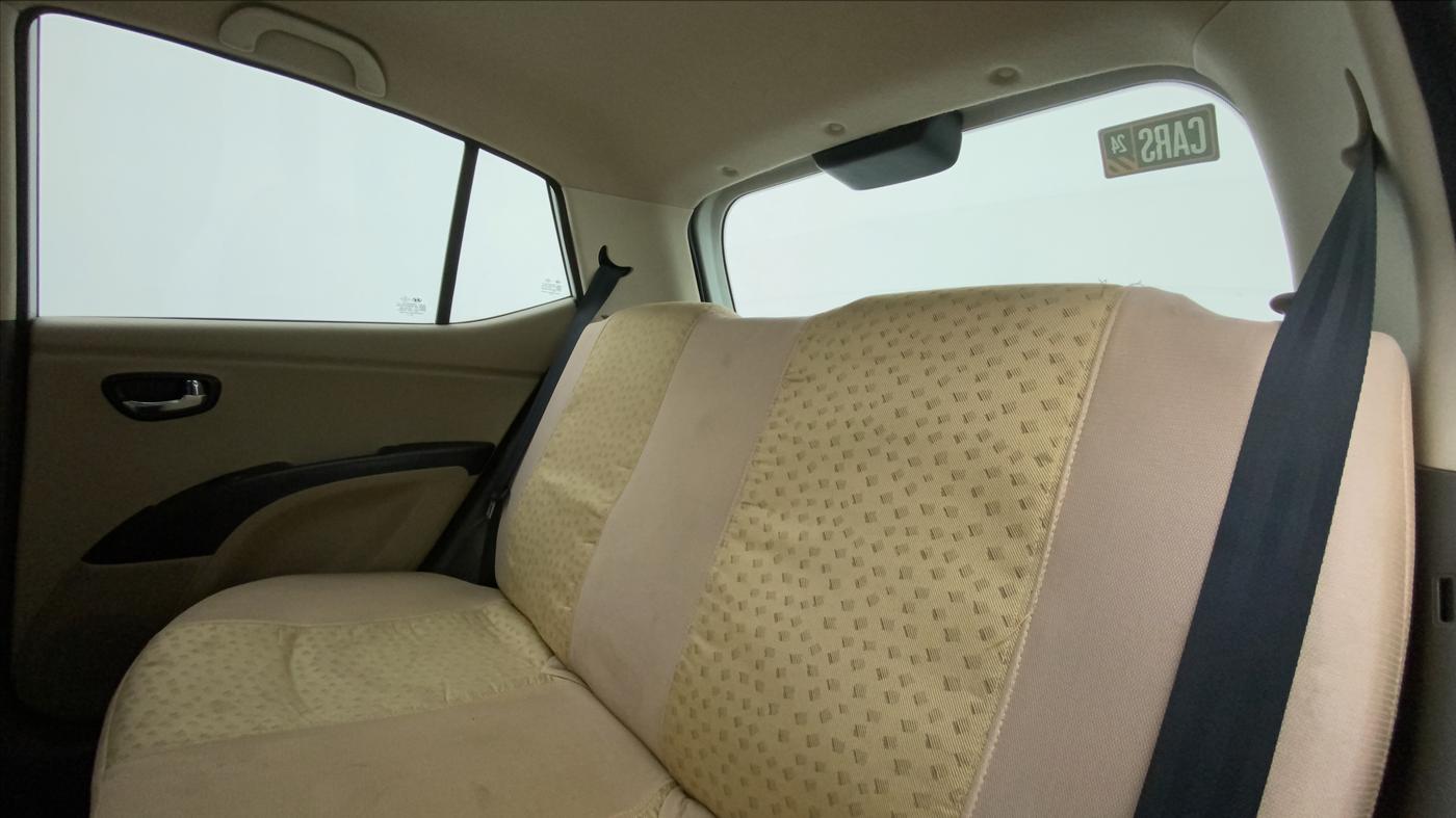 2012 Hyundai i10 MAGNA 1.2, Petrol, Manual, 69,220 km, Right Side Rear Door Cabin