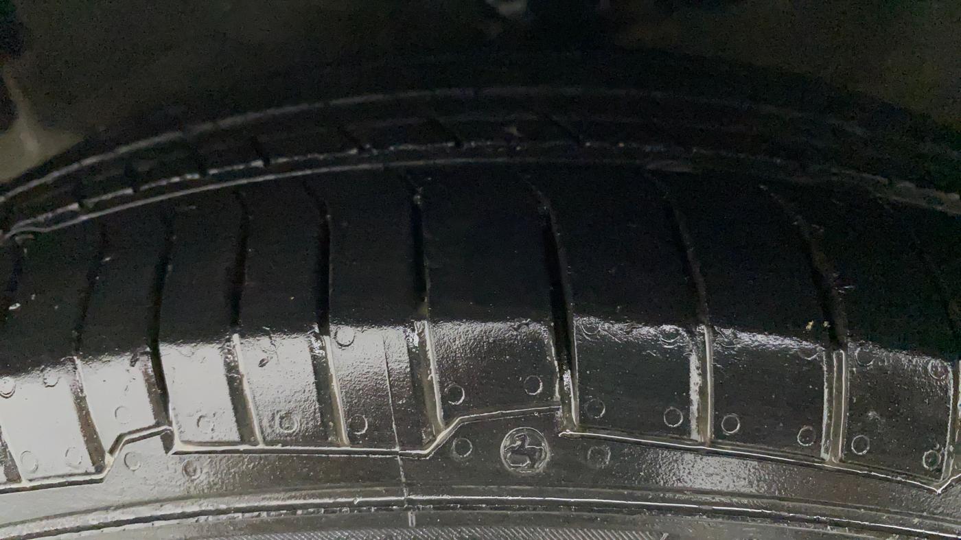 2012 Hyundai i10 MAGNA 1.2, Petrol, Manual, 69,220 km, Left Front Tyre Tread