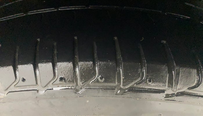 2012 Hyundai Verna FLUIDIC 1.6 CRDI SX, Diesel, Manual, 94,556 km, Left Rear Tyre Tread