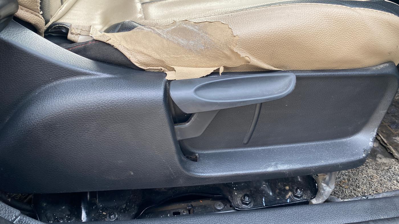 2019 Volkswagen Polo HIGHLINE PLUS 1.5, Diesel, Manual, 75,470 km, Driver Side Adjustment Panel