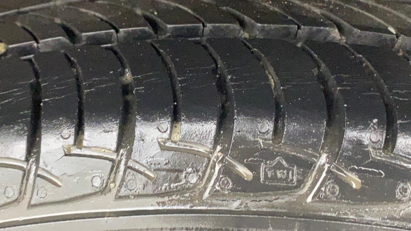2014 Maruti Celerio VXI, Petrol, Manual, 15,355 km, Left Rear Tyre Tread