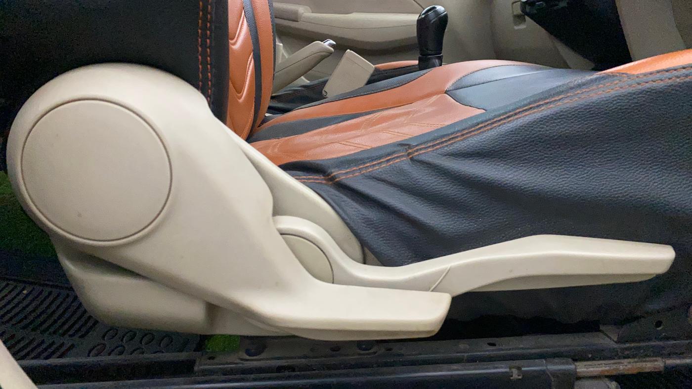 2020 Maruti Dzire VXI, Petrol, Manual, 62,459 km, Driver Side Adjustment Panel