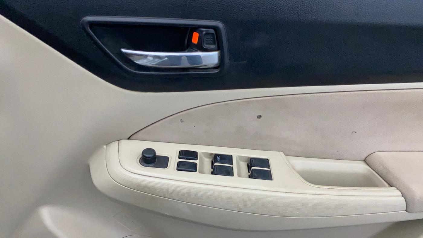 2020 Maruti Dzire VXI, Petrol, Manual, 62,459 km, Driver Side Door Panels Control