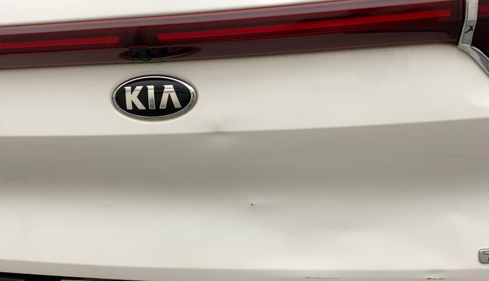 2021 KIA SONET HTK PLUS 1.0 DCT, Petrol, Automatic, 27,310 km, Dicky (Boot door) - Minor scratches