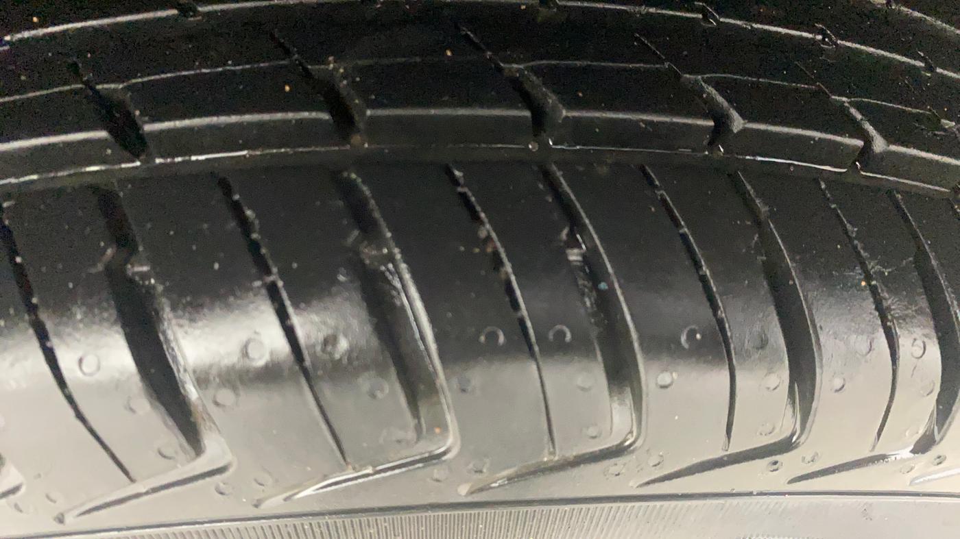 2019 Datsun Redi Go S 1.0 AMT, Petrol, Automatic, 15,581 km, Right Rear Tyre Tread