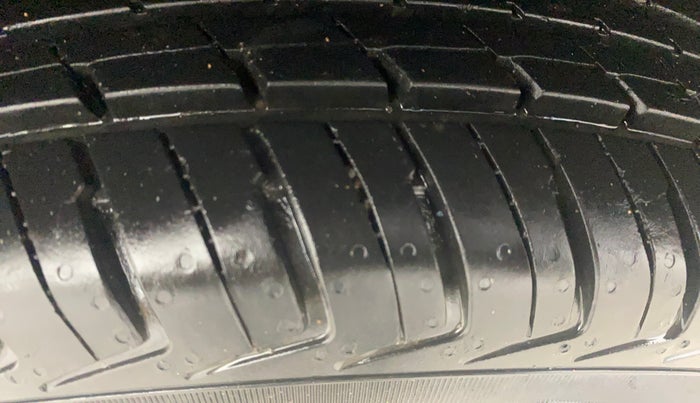 2019 Datsun Redi Go S 1.0 AMT, Petrol, Automatic, 15,581 km, Right Rear Tyre Tread