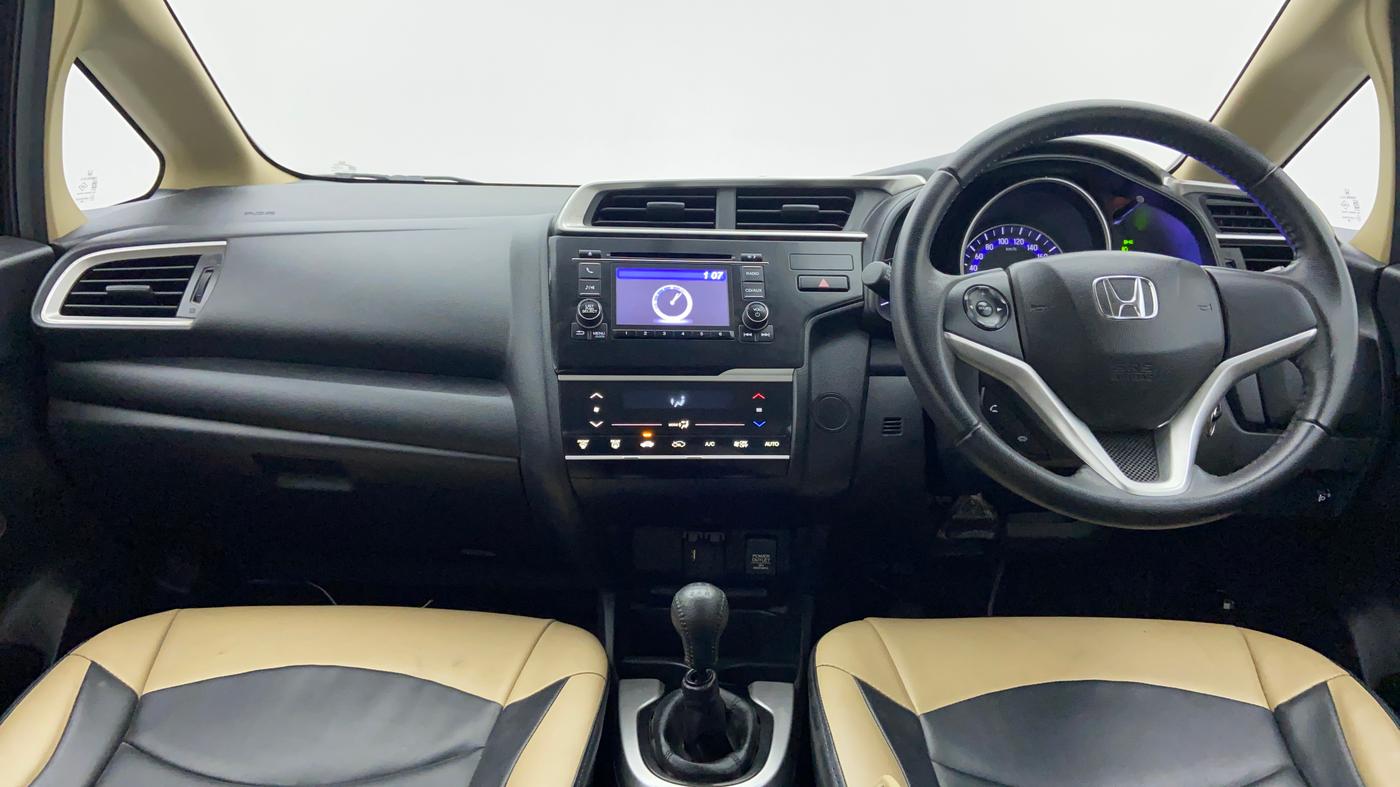 2017 Honda Jazz 1.2 V MT, Petrol, Manual, 17,098 km, Dashboard