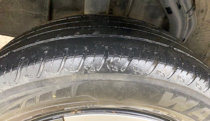 2021 Nissan MAGNITE XL, Petrol, Manual, 54,571 km, Right Rear Tyre Tread