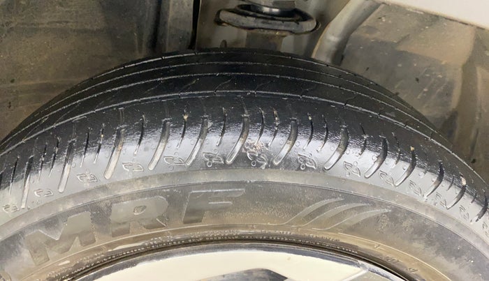 2021 Nissan MAGNITE XL, Petrol, Manual, 54,571 km, Right Front Tyre Tread