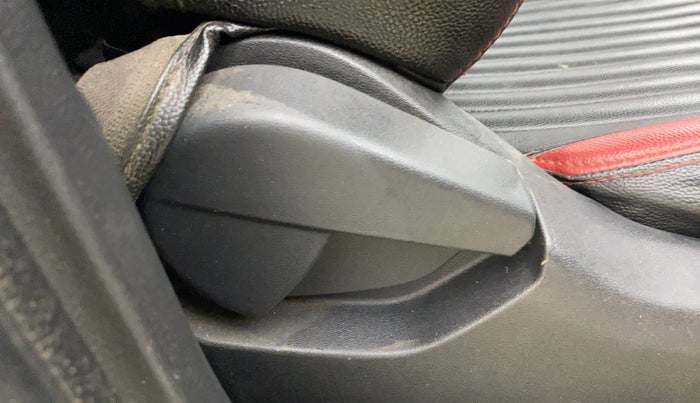 2021 Nissan MAGNITE XL, Petrol, Manual, 54,571 km, Driver Side Adjustment Panel