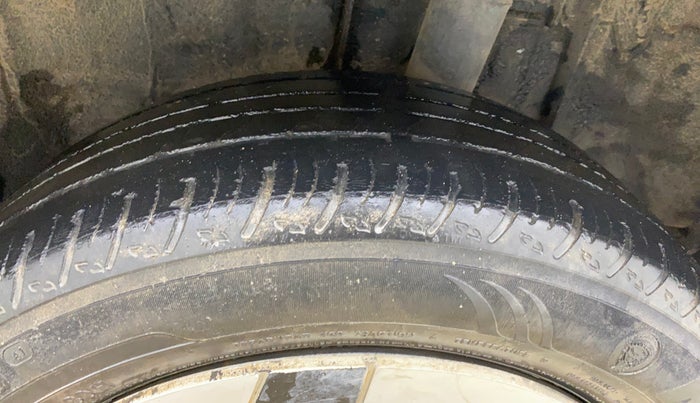 2021 Nissan MAGNITE XL, Petrol, Manual, 54,571 km, Left Rear Tyre Tread