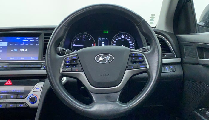 2018 Hyundai New Elantra 1.6 SX AT O, Diesel, Automatic, 45,353 km, Steering Wheel Close Up