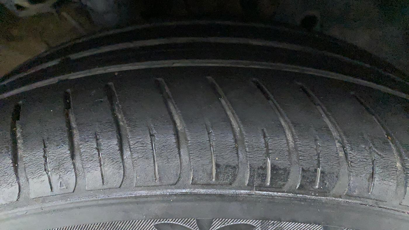 2018 Hyundai New Elantra 1.6 SX AT O, Diesel, Automatic, 45,353 km, Right Front Tyre Tread