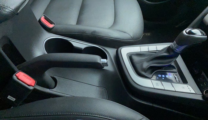 2018 Hyundai New Elantra 1.6 SX AT O, Diesel, Automatic, 45,353 km, Gear Lever