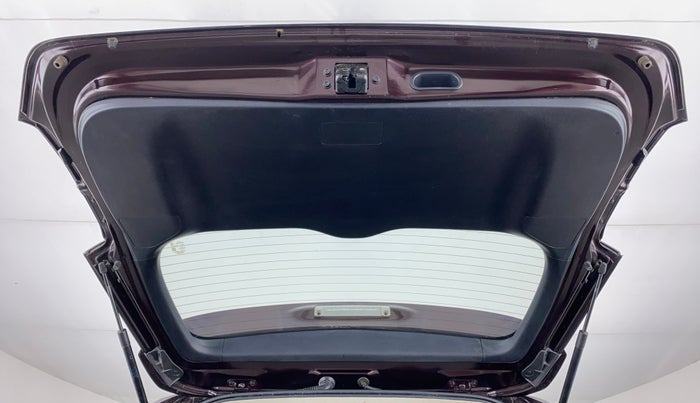 2018 Toyota Innova Crysta 2.8 ZX AT 7 STR, Diesel, Automatic, 40,703 km, Boot Door Open