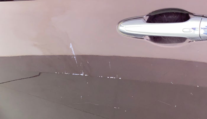 2018 Toyota Innova Crysta 2.8 ZX AT 7 STR, Diesel, Automatic, 40,703 km, Front passenger door - Minor scratches