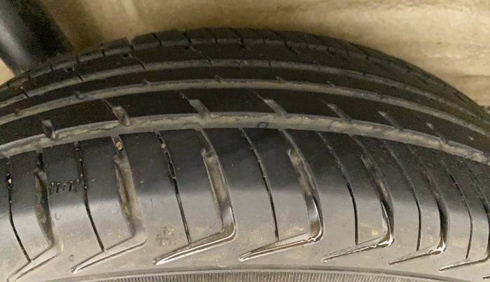 2023 Maruti New Wagon-R LXI CNG 1.0, CNG, Manual, 25,432 km, Right Rear Tyre Tread