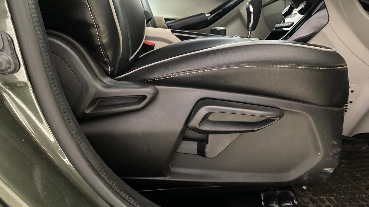 2023 Tata NEXON XZA PLUS PETROL, Petrol, Automatic, 21,880 km, Driver Side Adjustment Panel