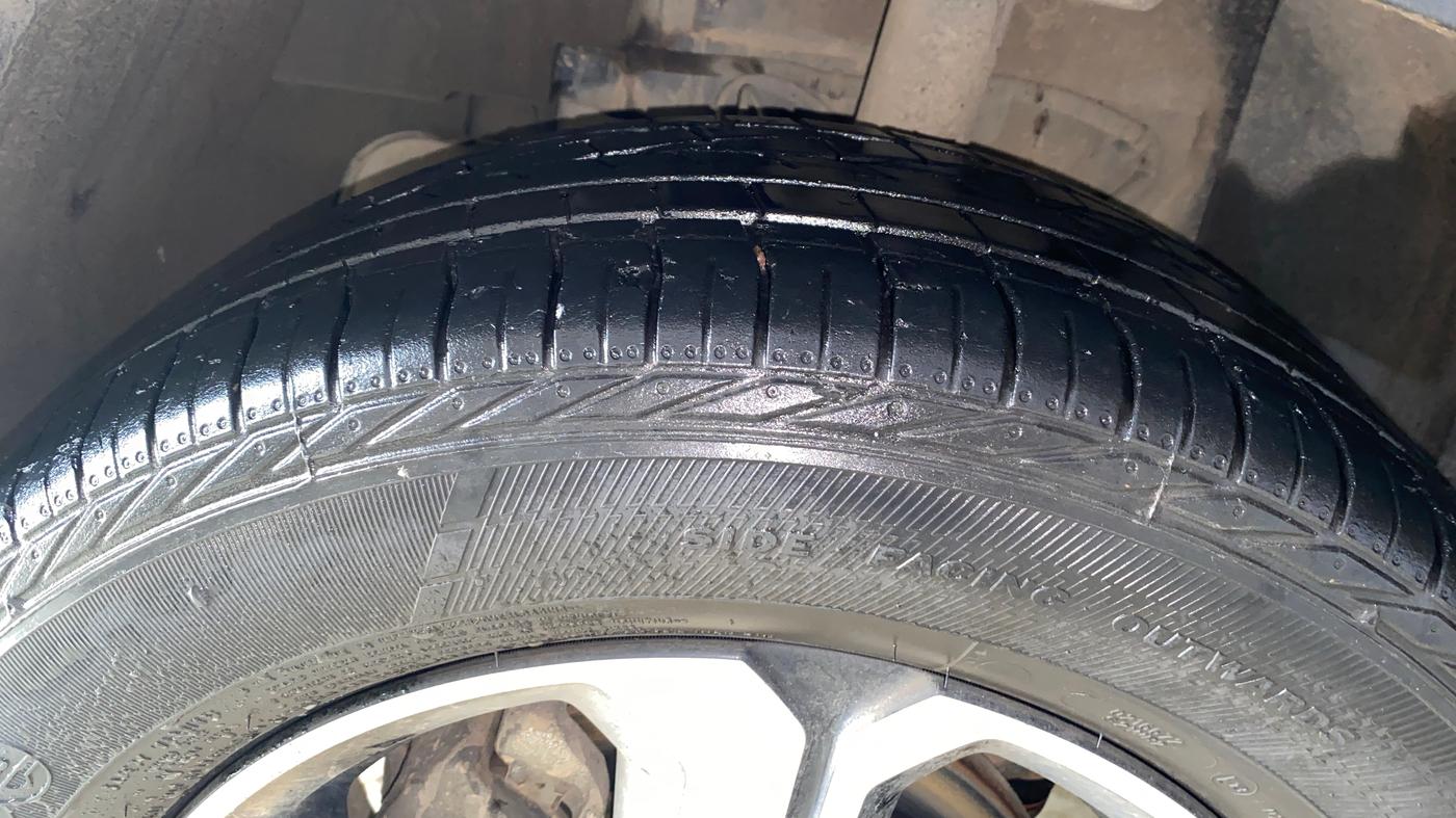 2023 Tata NEXON XZA PLUS PETROL, Petrol, Automatic, 21,880 km, Left Front Tyre Tread
