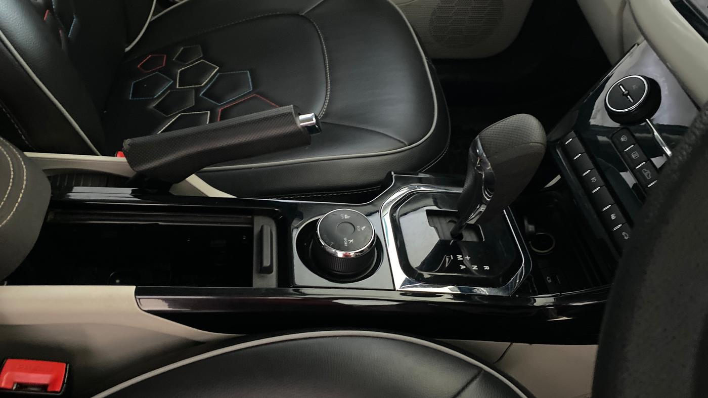 2023 Tata NEXON XZA PLUS PETROL, Petrol, Automatic, 21,880 km, Gear Lever