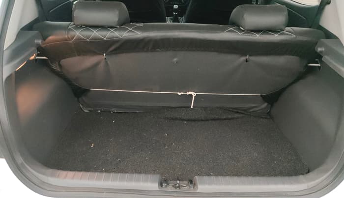 2022 Hyundai GRAND I10 NIOS ASTA 1.2 KAPPA VTVT, Petrol, Manual, 28,144 km, Boot Inside