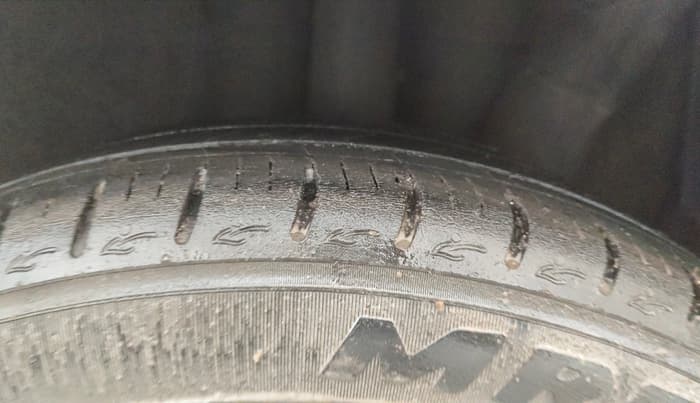 2022 Hyundai GRAND I10 NIOS ASTA 1.2 KAPPA VTVT, Petrol, Manual, 28,144 km, Left Rear Tyre Tread
