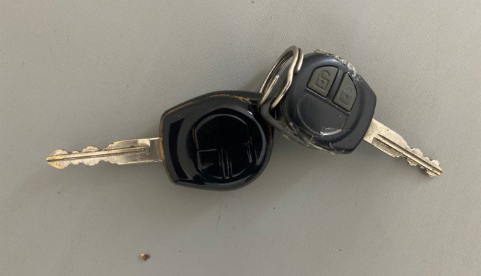 2013 Maruti Wagon R 1.0 VXI, Petrol, Manual, 47,083 km, Key Close Up